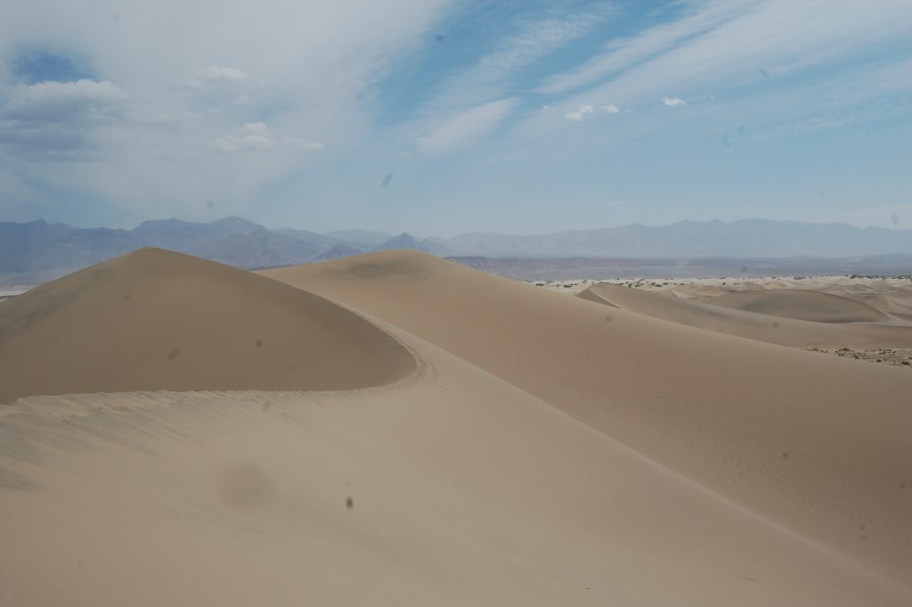 Photo showing sand dunes in Death Valley NP.